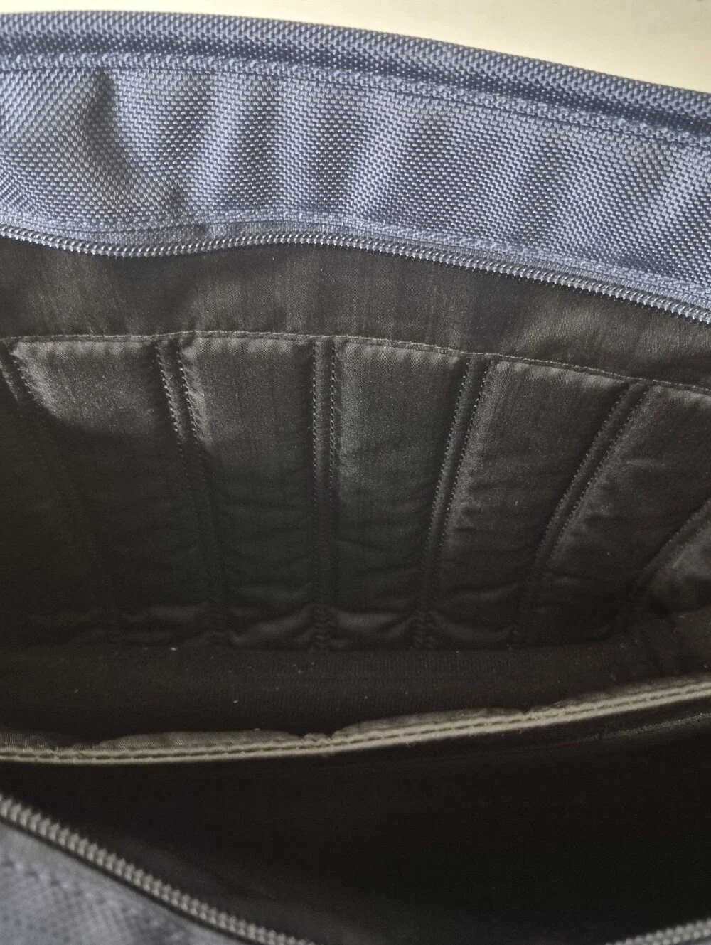 Tumi Navy Blue Expandable Organizer Laptop Briefcase Ballistic Nylon 26114NVOP